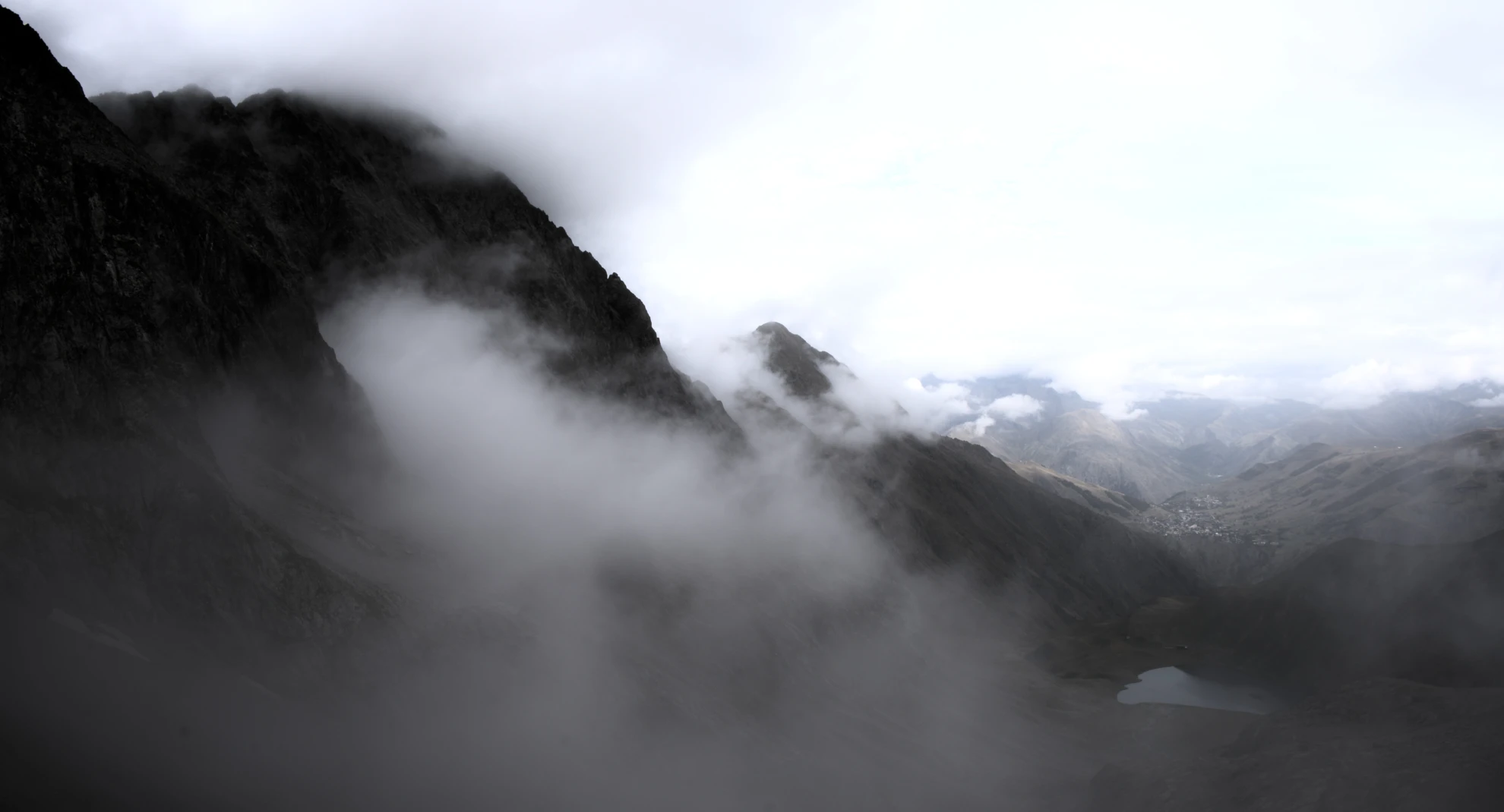 Lac de la Muzelle dominert av isbreer og tinder