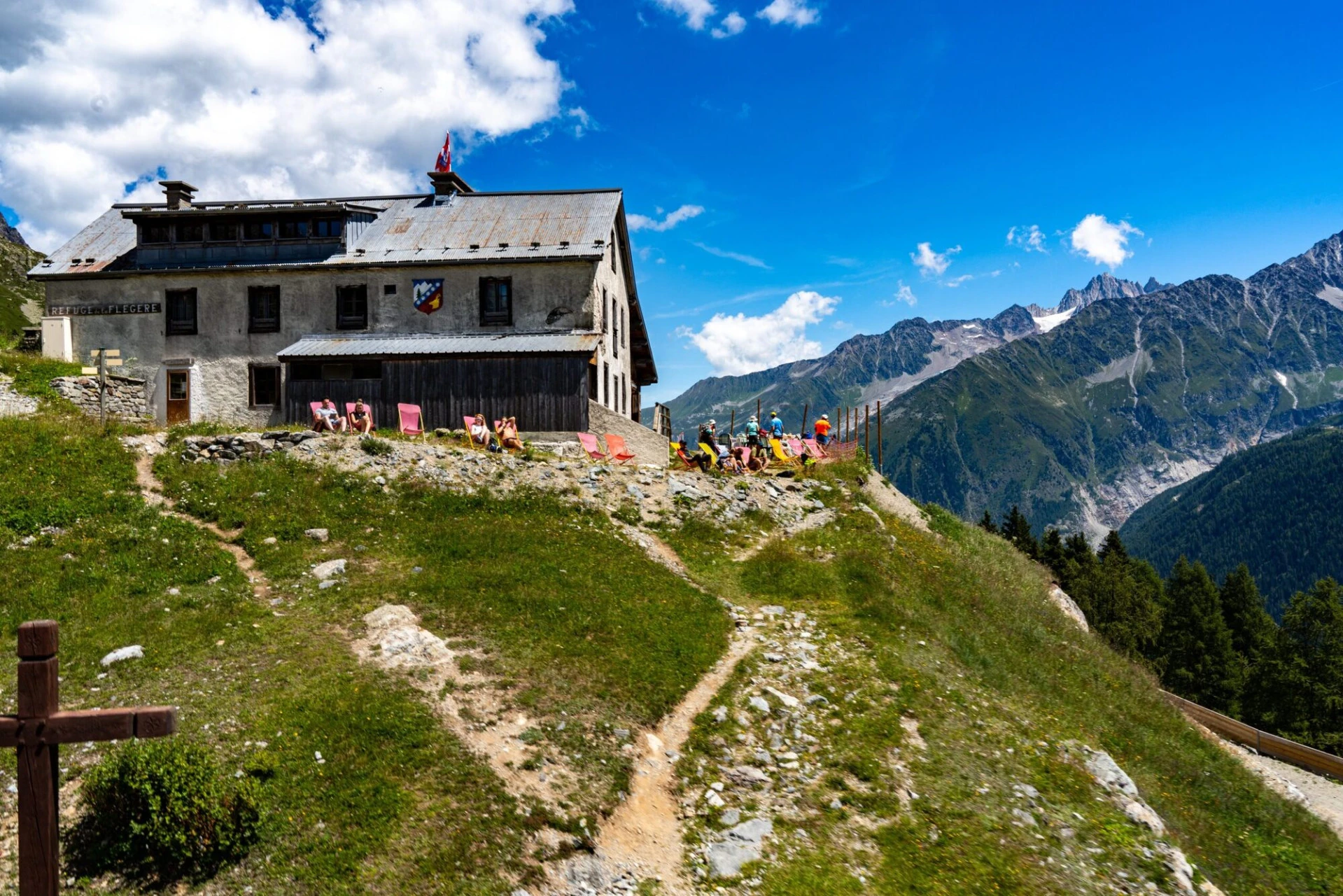 Refuge de la Flégère, sørvendt balkong mot Mont-Blanc-massivet